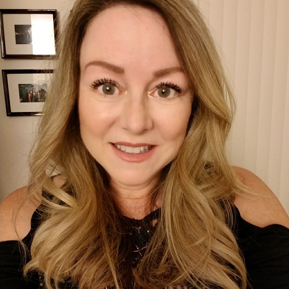 Meet your Posher, Lori